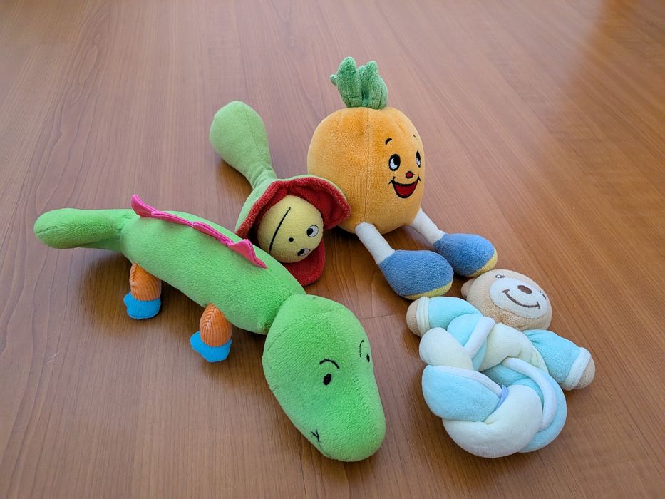 Conjunto de brinquedos bebé em peluche