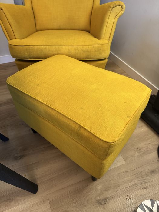 STRANDMON Poltrona + Banqueta