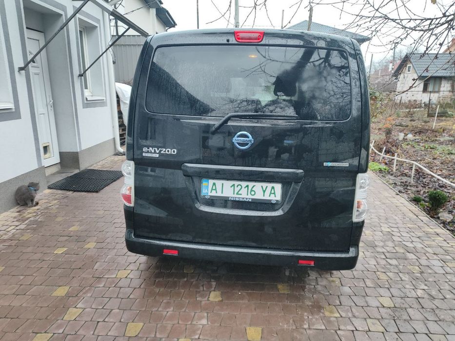 Електроавтомобіль NISSAN E-NV 200