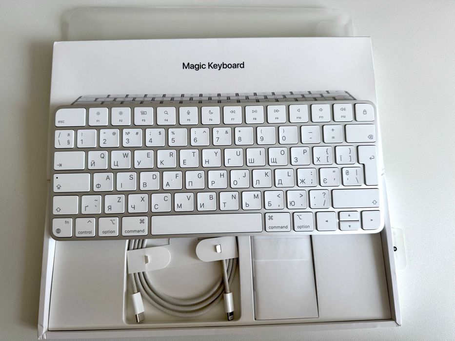  Клавіатура Apple Magic Keyboard (MK2A3UA/A)  Model A2450  Стан нової 