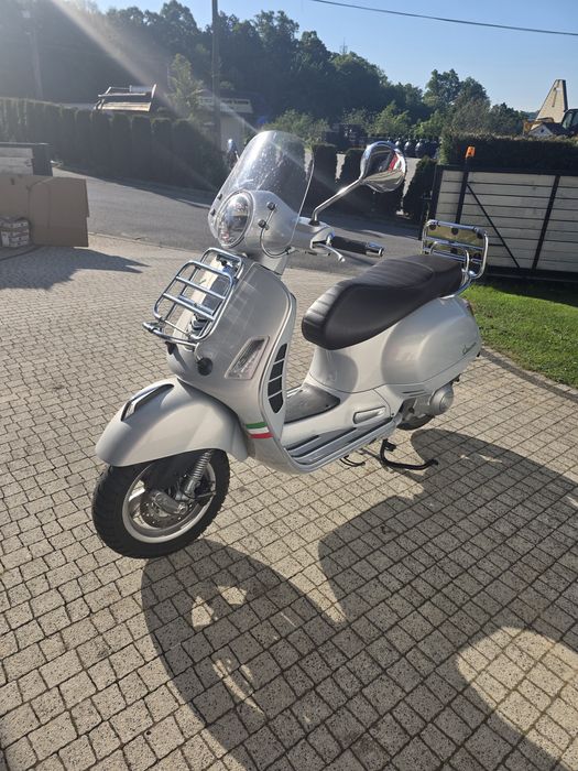 Piaggio vespa 300
