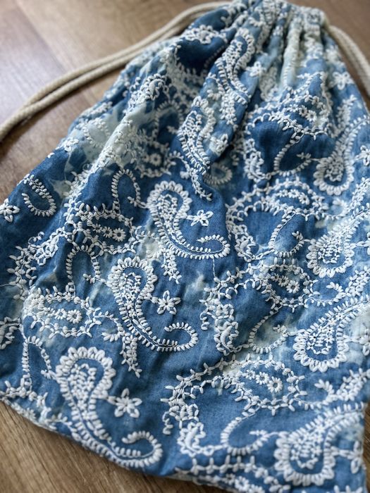 Haftowany granatowy worek plecak na lato