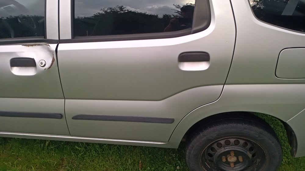 Drzwi lewy tył Suzuki Ignis II Subaru Justy Z2S