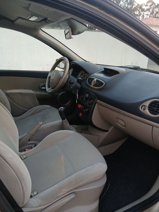 Renault Clio 1.2 75CV ( iuc antigo )