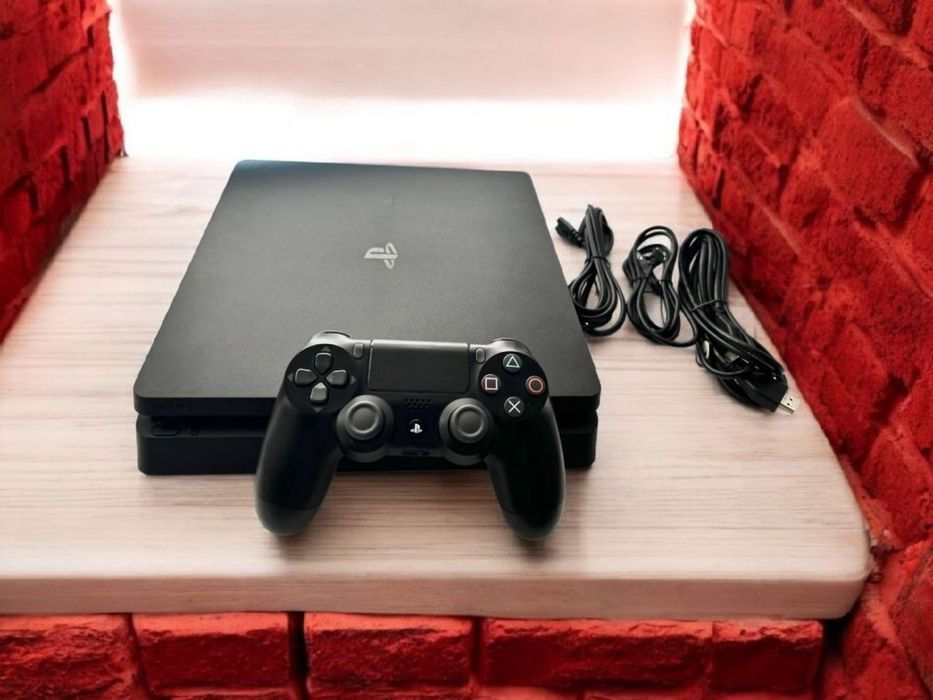 PS4 Slim памʼять 500 Гб + 500 ігор - це сама топова підписка яка є на 12 місяців Deluxe