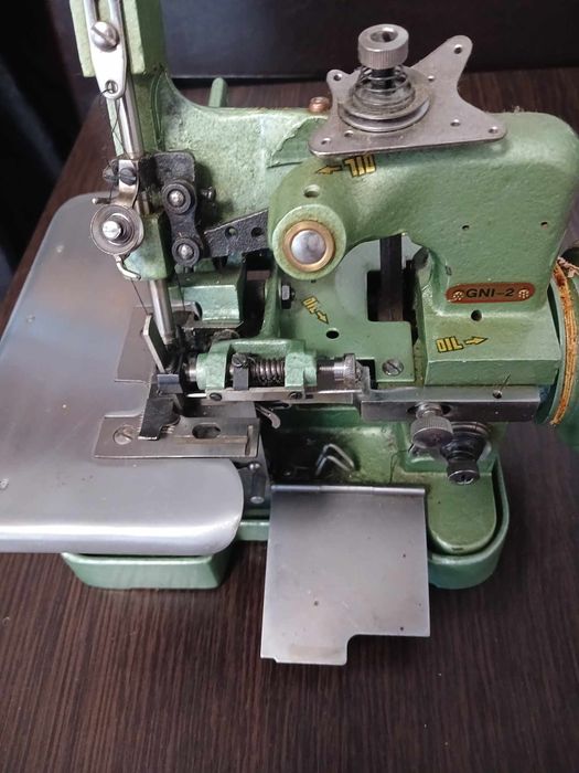 Оверлок полупромышленный серии GN-2