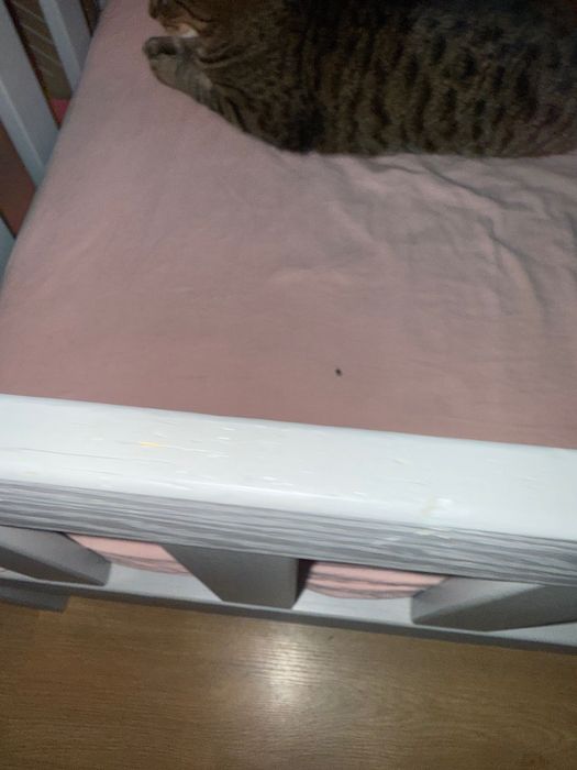 Drewniane łóżko dziecięce Domek