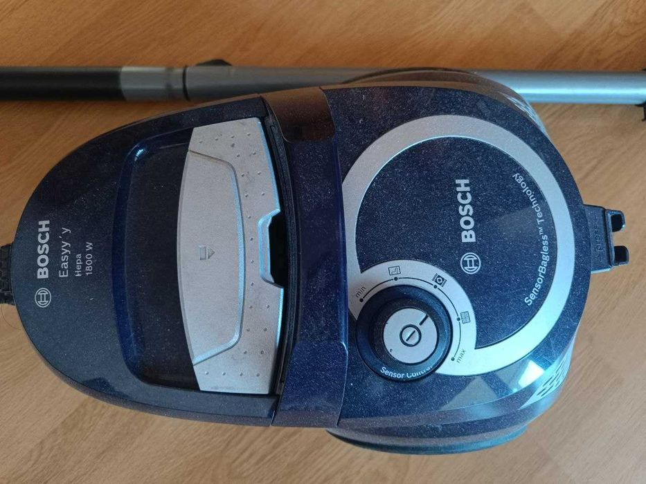 Пилосос Bosch EASYY`Y HEPA 1800W