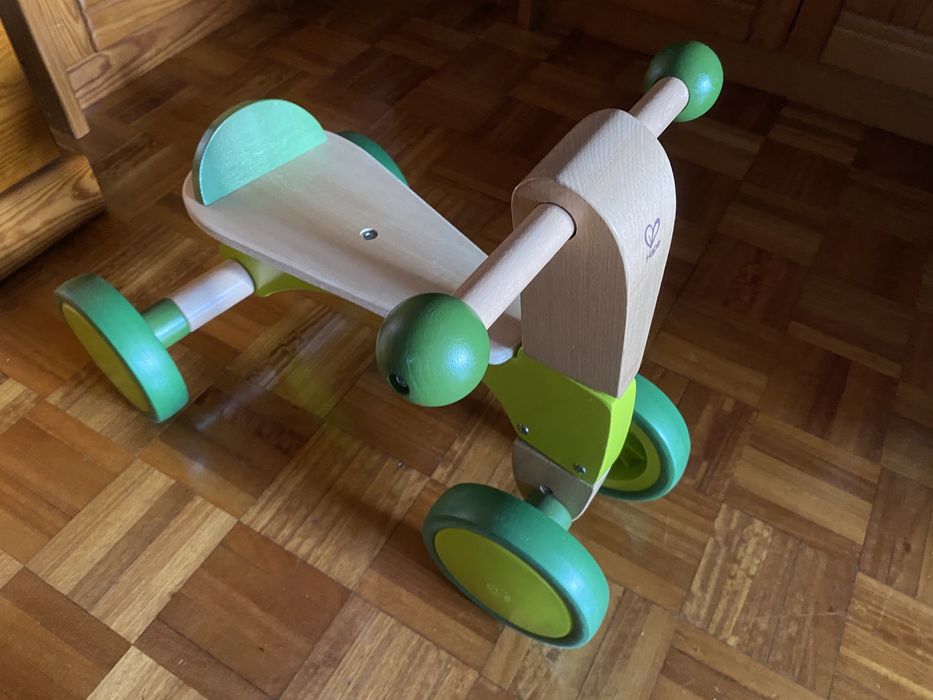 Triciclo / Bicicleta sem pedais Hape – Verde (como novo)