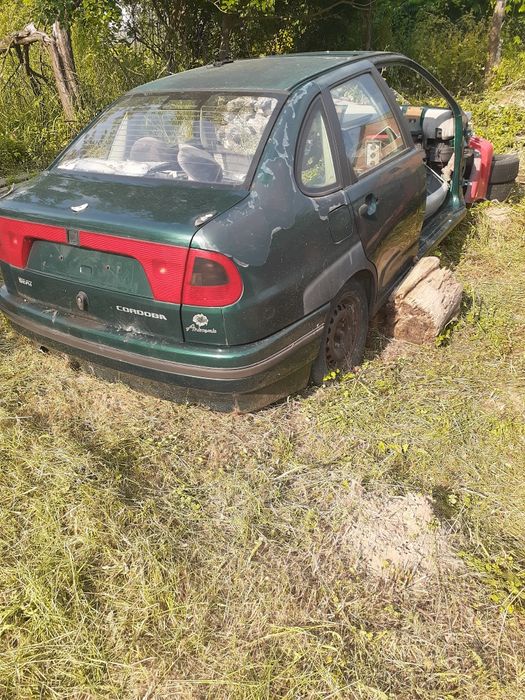 Продам  кузова Mazda 3, Siat Cordoba