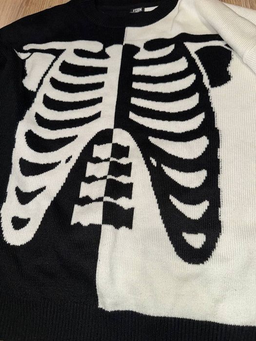 Светри/світшоти у готичному стилі та аніме