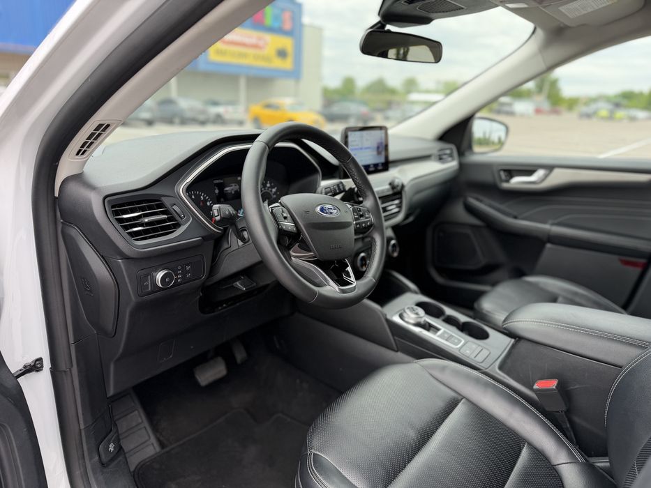 Ford Escape 2022 рік 2.0 в ідеальному стані