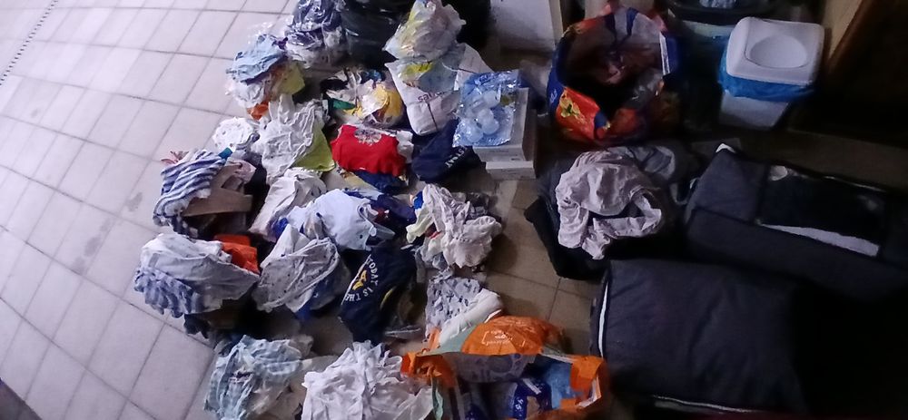 Roupas, cadeira auto, berço viagem