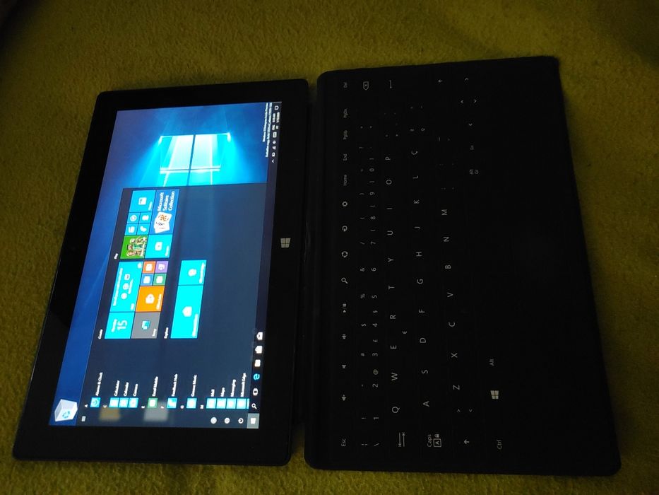 Surface RT com Windows 10 mobile.