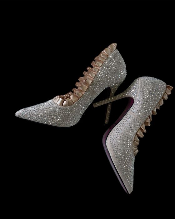 Buty damskie szpilki Jumex Beige diamenciki 35
