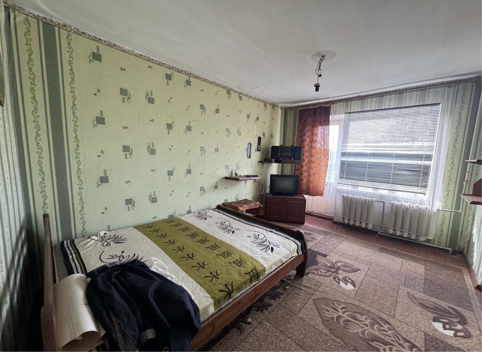 Продам 2к в Гвардейском на 2 этаже