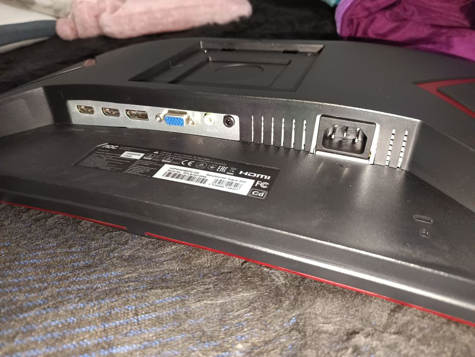 Monitor AOC avariado