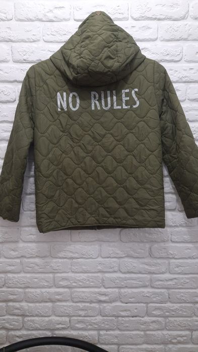 Куртка Zara 164 см