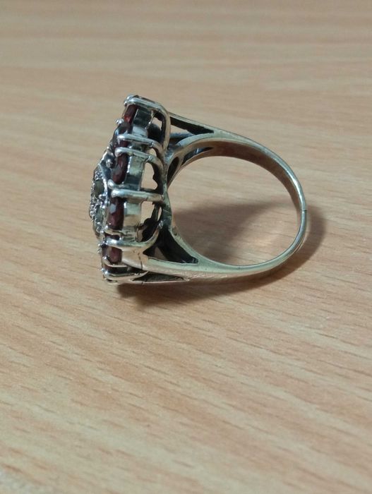 Duży pierścionek z kamieniami Serce serduszko rozmiar 19 18,7 mm Sr925 P