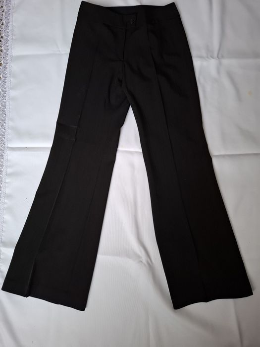 Czarny, damski 3 częściowy komplet.