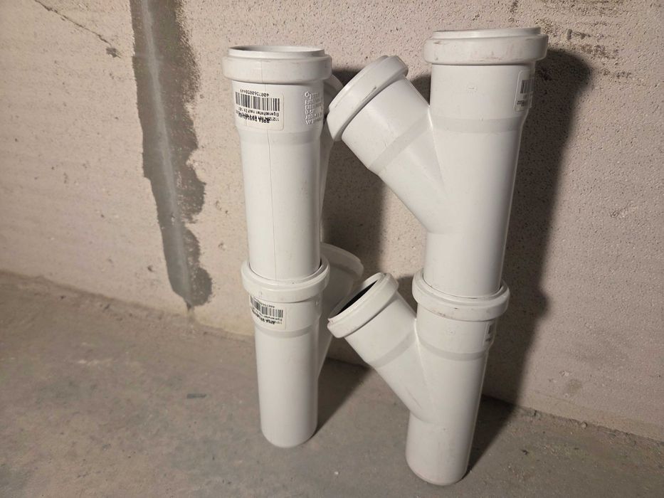 Трійники REHAU RAUPIANO PLUS 50/50×45° — 4 шт.
