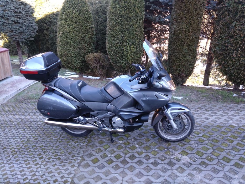 Honda Deauville 700 Swiss Edition