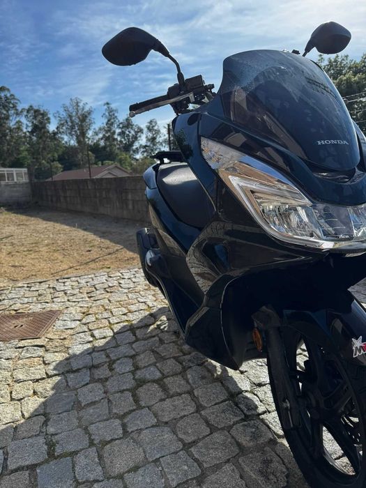 Honda PCX 125 Alugar