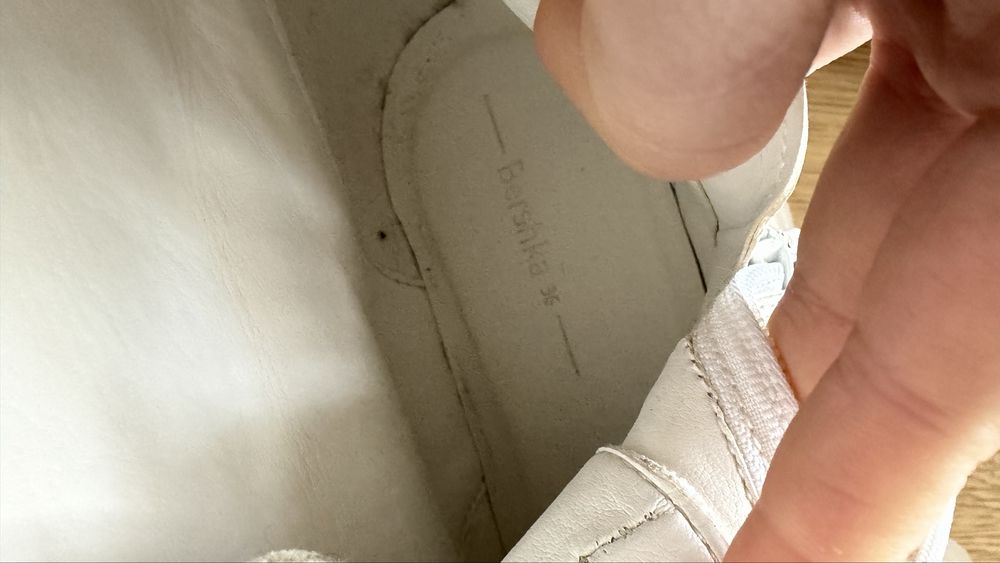 Жіночі Bershka демісезонні черевики / ботинки 36 р.