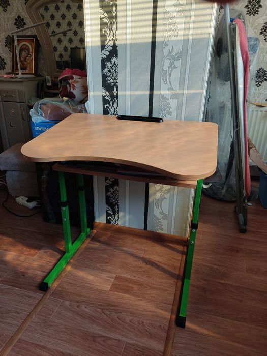 Продам стіл -парту та стілець (комплект)