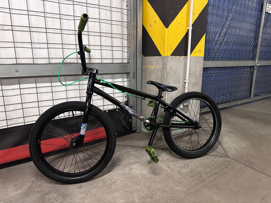BMX Stereo Bikes Hi-Fi 20” — czarny