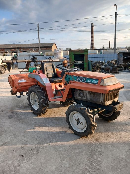 KUBOTA трактор міні погрузчик