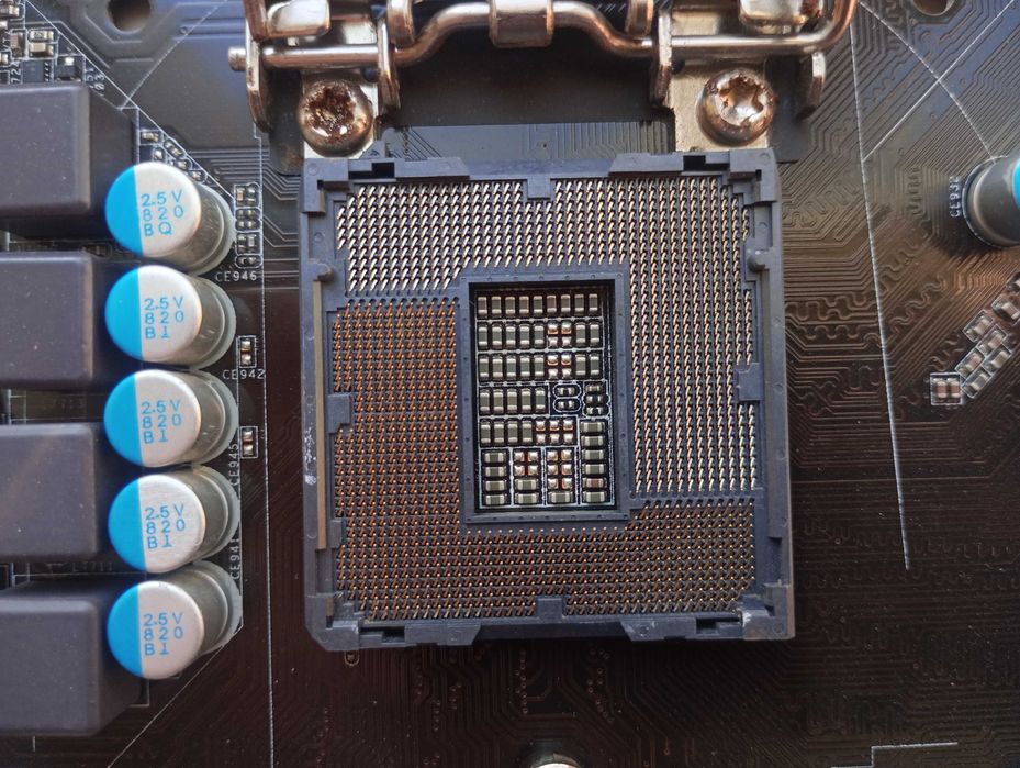 s1155  ASRock H61M-VG3 (Intel H61, PCI-Ex16)