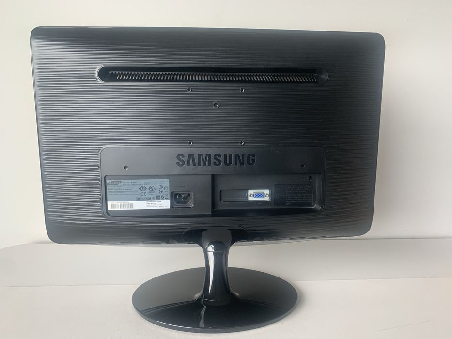 Vendo Monitor SAMSUNG 22 polegadas