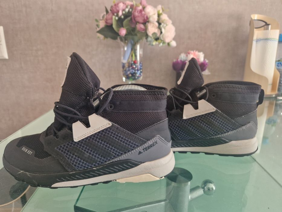 Кросівки  Adidas Terrex єврозима 39розмір