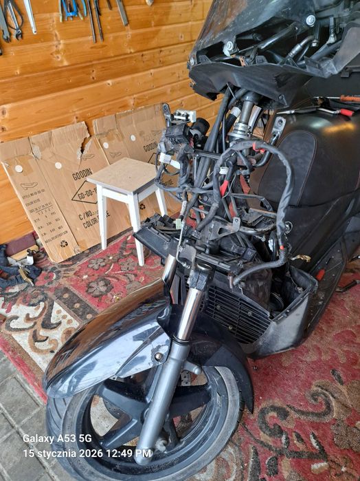 Sprzedam - xmax250 - mechanicznie sprawny