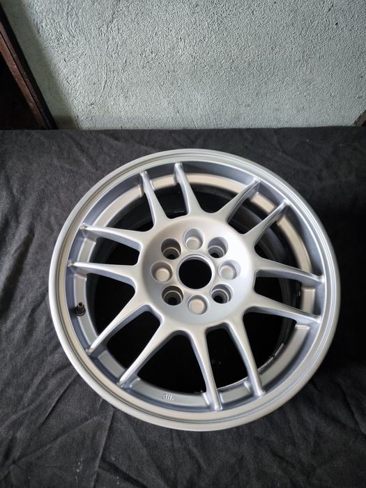 Jantes 15 4x100 OZ racing F1 originais Clio RS como novas 
7J
Largura : 7,5 J