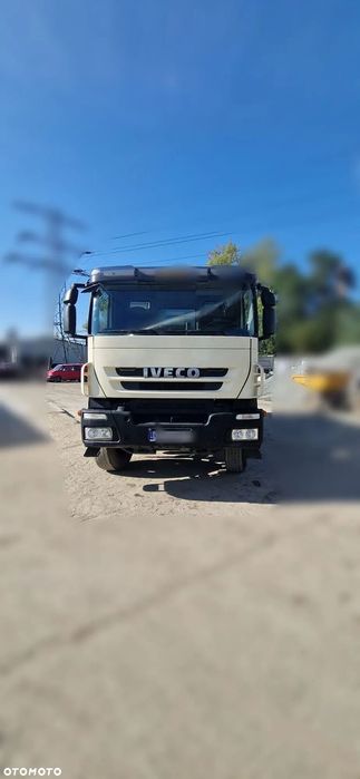 Iveco Trakker  Iveco Trakker 8X4