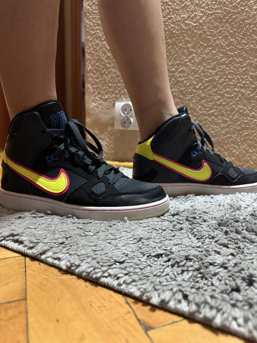 Nike Son OF Force Mid