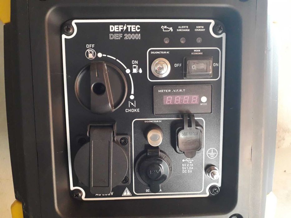 Новий інверторний бензиновий генератор Defitec DEF 2000i.
