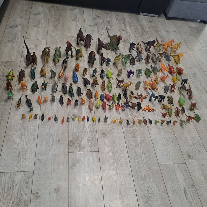 Dinozaury figurki