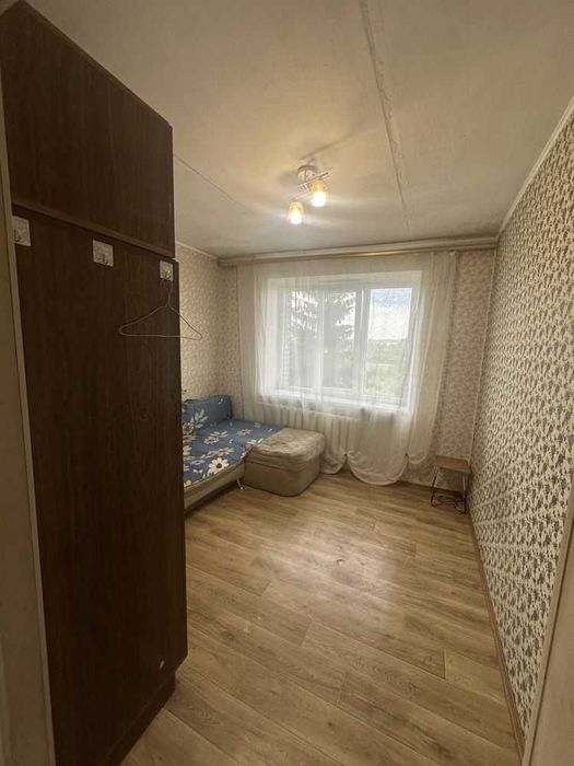 Пропонується до продажу кімната в гуртожитку в районі Загот Зерно.