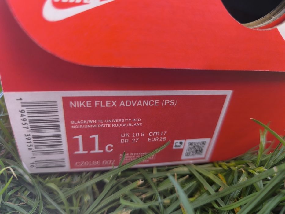Nike flex advance 28 /11c