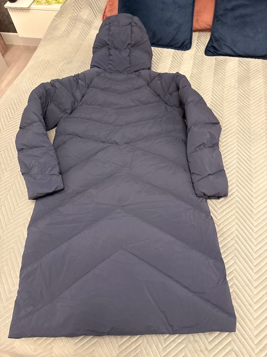 Płaszcz puchowy damski marki Jack Wolfskin, rozmiar S.