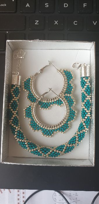 kolczyki i bransoletka z koralików toho