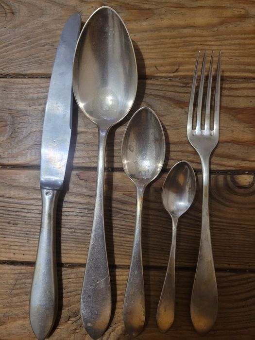 Srebrna zastawa stołowa 12 os Księstwo Warszawskie