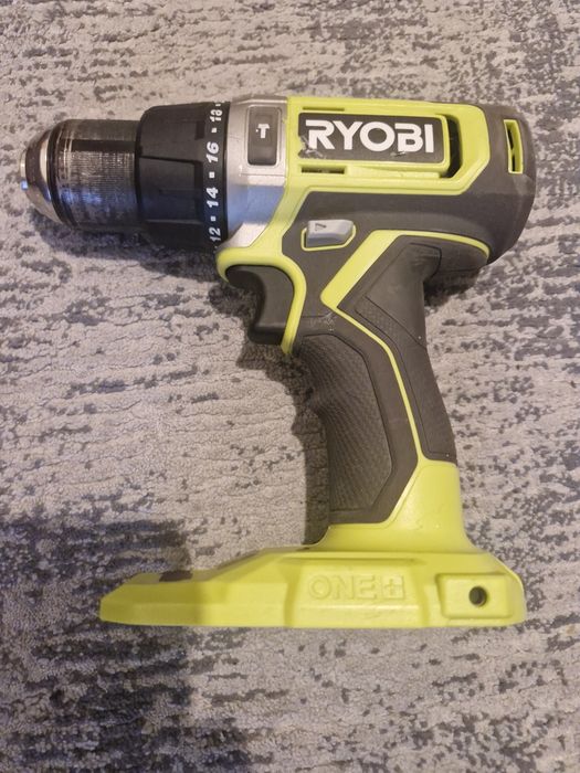Ryobi-zestaw wiertako-wkretarka, bateria 2.0 Ah, lampa i torba