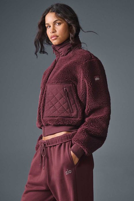 Куртка Alo Yoga Sherpa Edge Bomber Burgundy Truffle