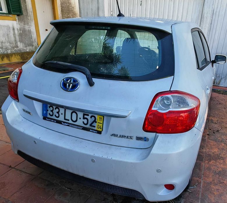 Toyota Auris 1.8 Hibrido GPL cx. auto 2011 foto 4