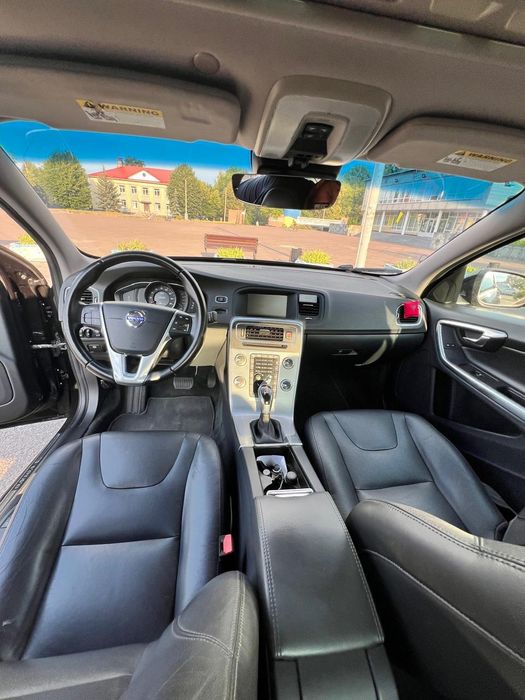 Volvo S60 2017 року.