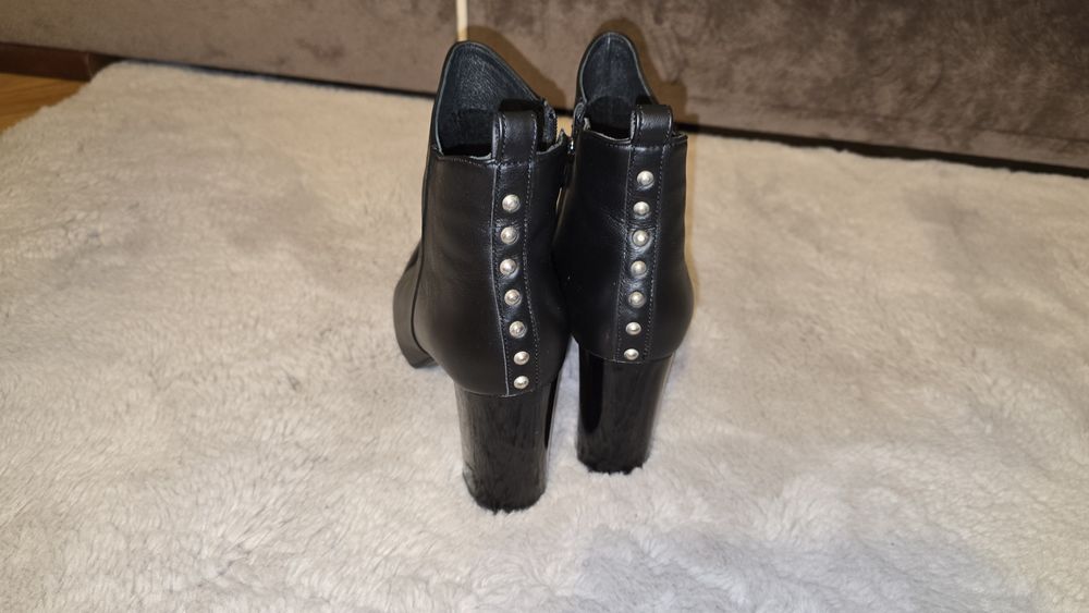 Buty damskie Botki